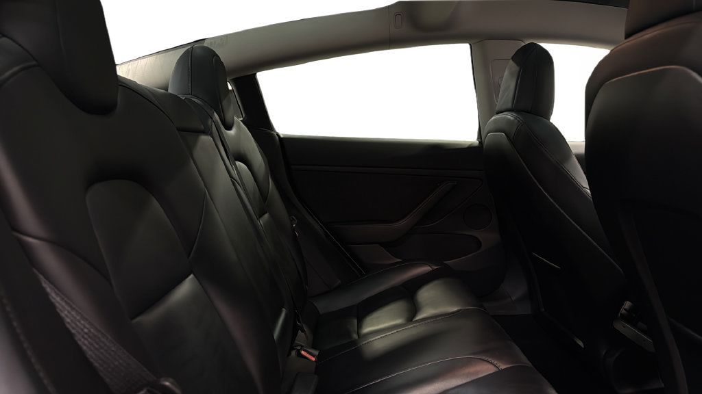 Used 2023 Tesla Model 3 Standard Range RWD image 16