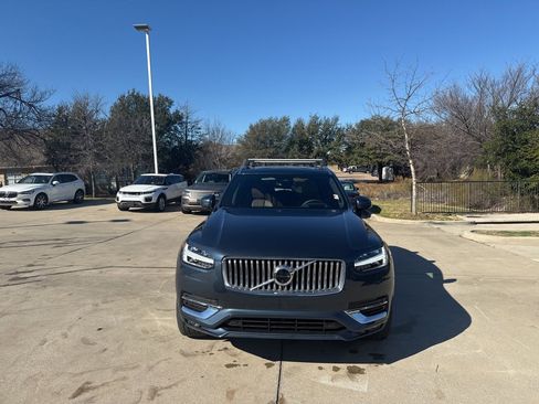 Certified 2023 Volvo XC90 B6 Ultimate w/ Protection Package Premier image 2