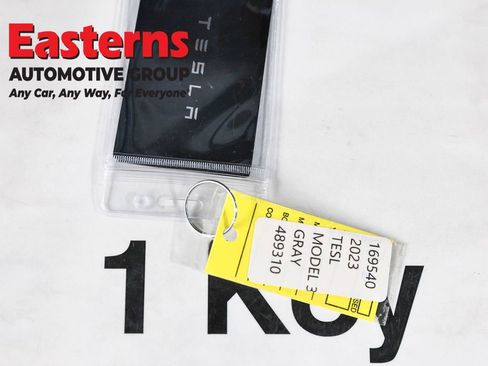 Used 2023 Tesla Model 3 Standard Range image 19