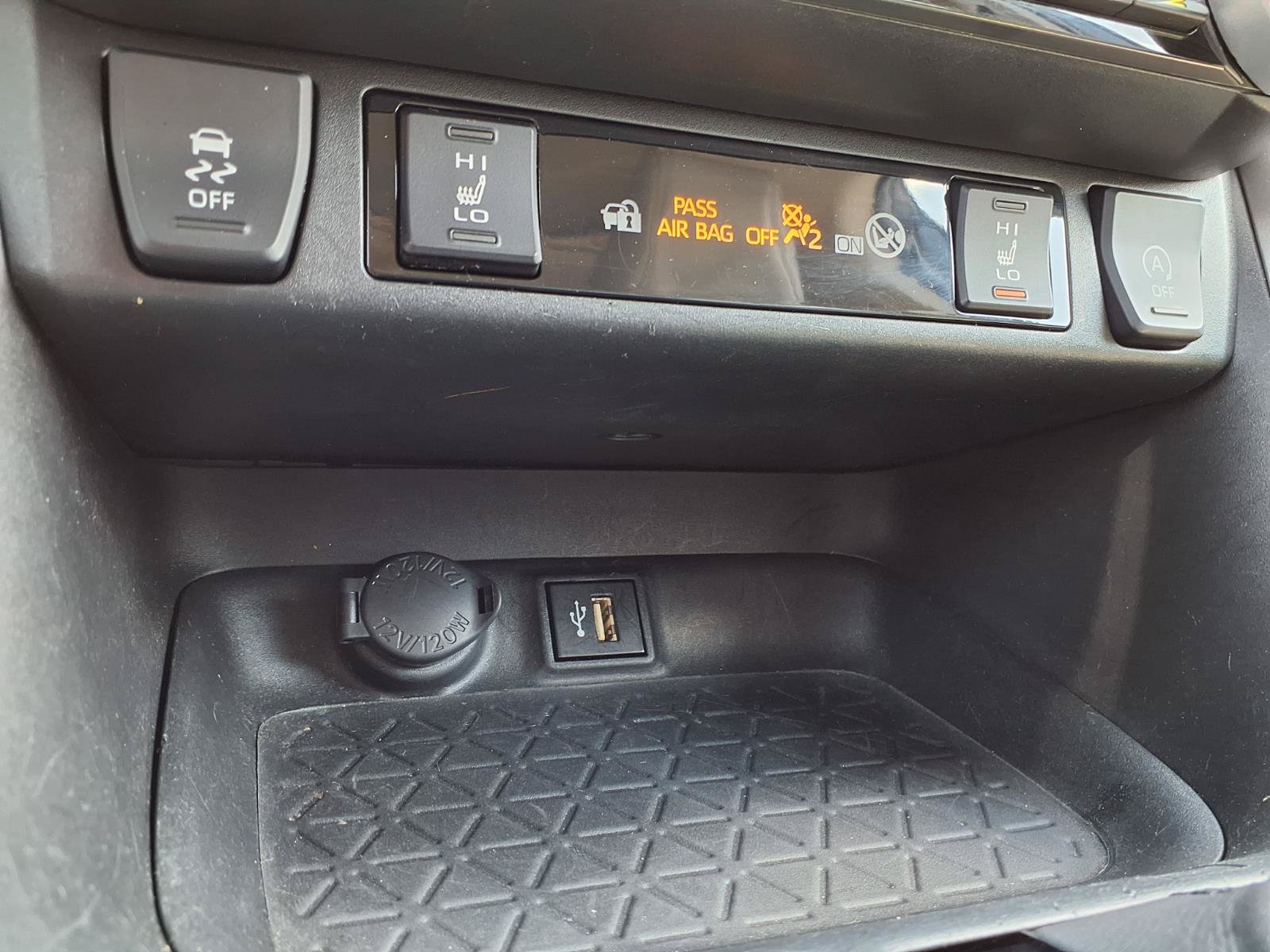 Used 2024 Toyota RAV4 XLE Premium w/ Weather Package AWD/4WD image 11