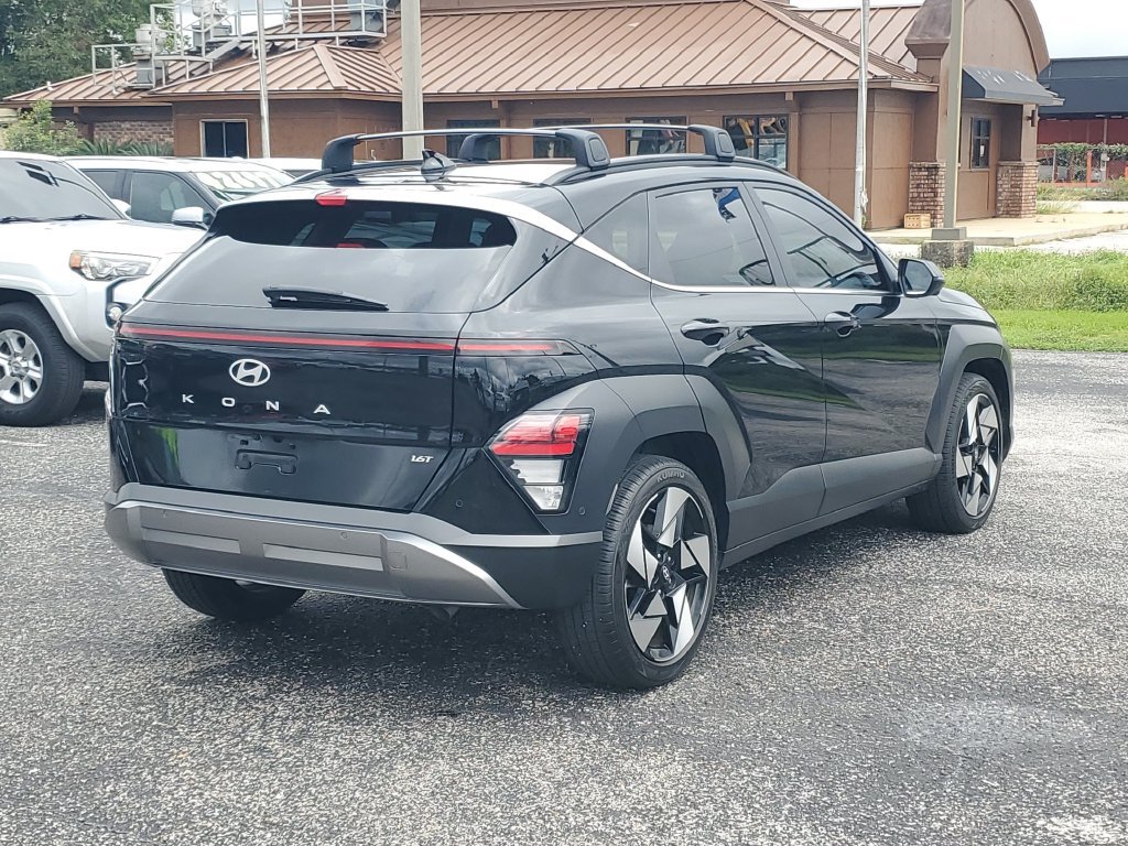Used 2024 Hyundai Kona Limited FWD image 4