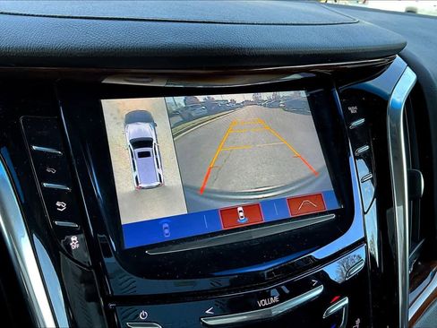 Used 2018 Cadillac Escalade Luxury image 25