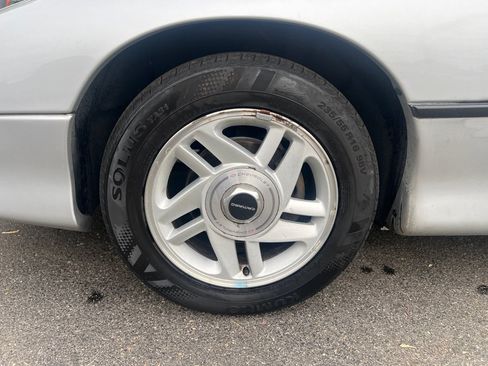 Used 1995 Chevrolet Camaro LT RWD image 29