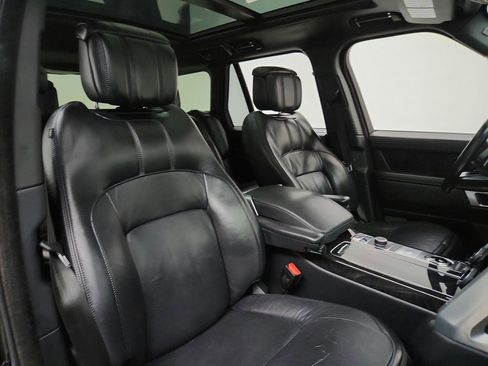 Used 2018 Land Rover Range Rover Autobiography image 36