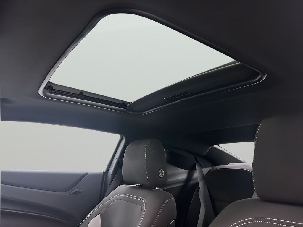 Used 2023 Chevrolet Camaro LT RWD image 11