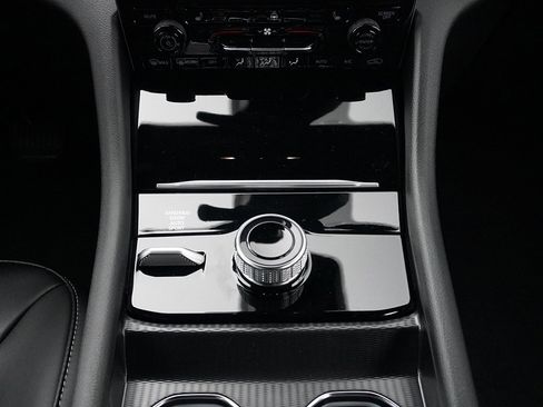 Used 2025 Jeep Grand Cherokee Limited image 51