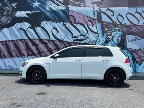 Used 2016 Volkswagen GTI SE w/ Lighting Package (SEL) FWD image 1