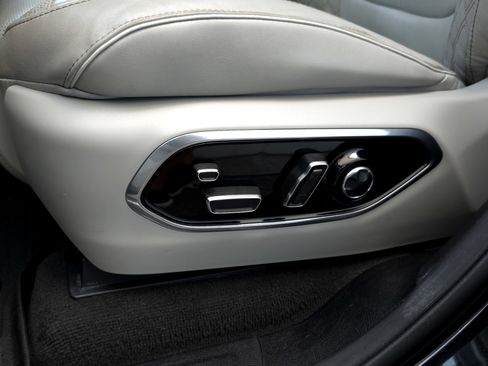 Used 2021 Jeep Grand Cherokee L Summit w/ Luxury Tech Group V image 11