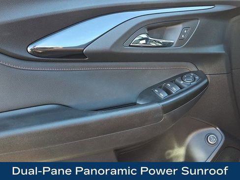 Used 2023 Chevrolet TrailBlazer RS w/ Sun and Liftgate Package image 17