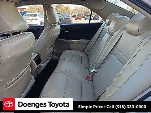 Used 2014 Toyota Camry LE image 13