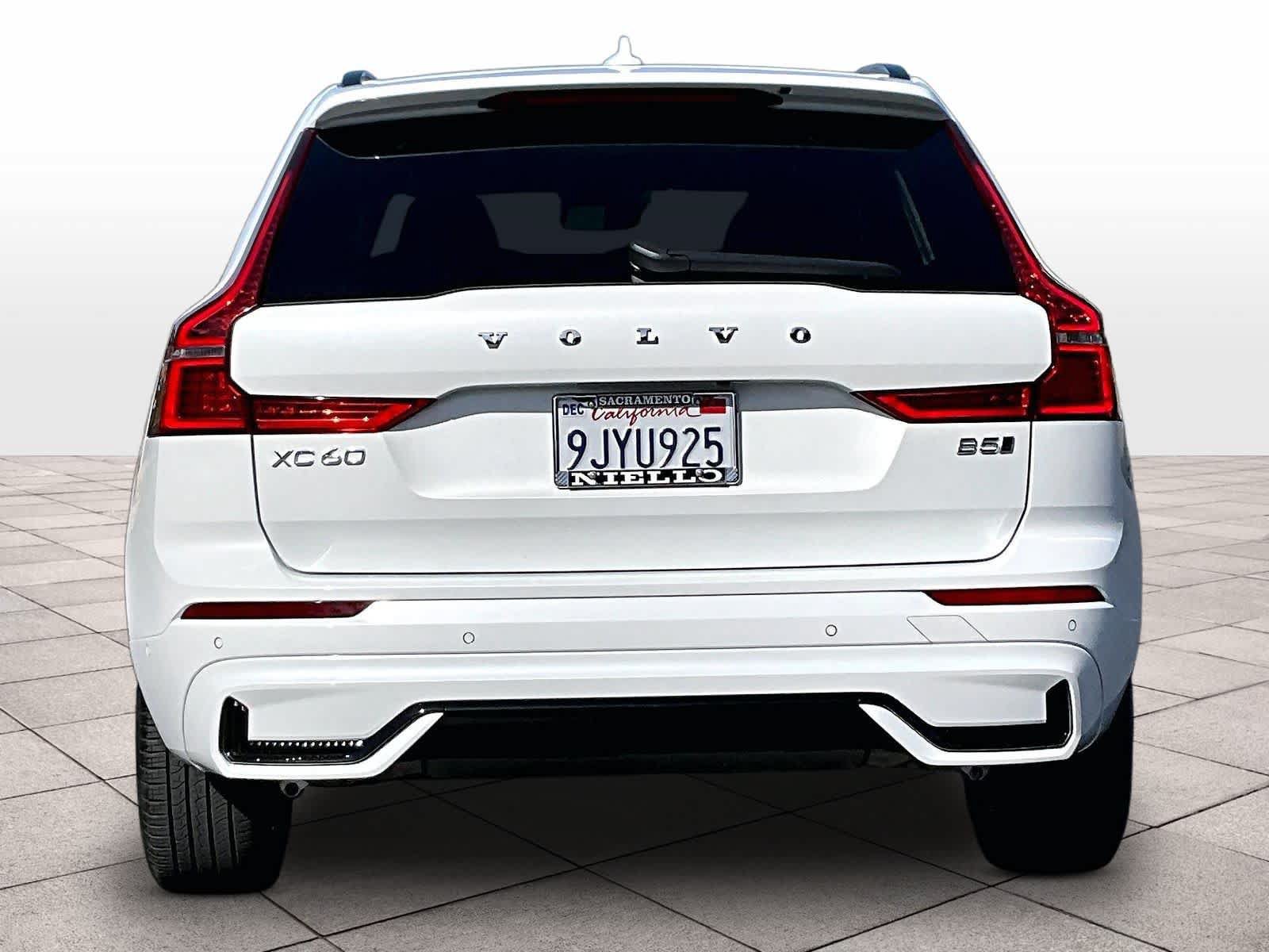 Used 2024 Volvo XC60 B5 Plus w/ Protection Package AWD/4WD image 8