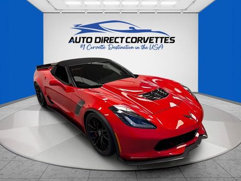 Used 2015 Chevrolet Corvette Z06 w/ 3LZ Preferred Equipment Group RWD image 30