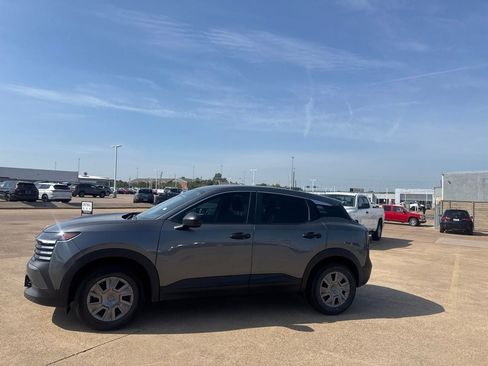 Used 2025 Nissan Kicks S AWD/4WD image 11