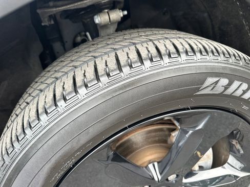 Used 2023 Jeep Grand Cherokee Altitude image 13