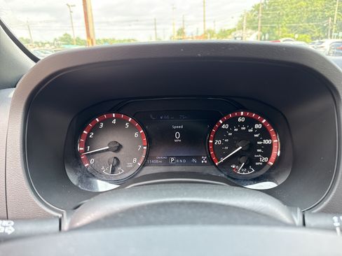 Used 2026 Nissan Frontier PRO-4X AWD/4WD image 14