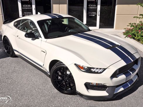 Used 2020 Ford Mustang Shelby GT350 w/ Technology Package RWD image 2