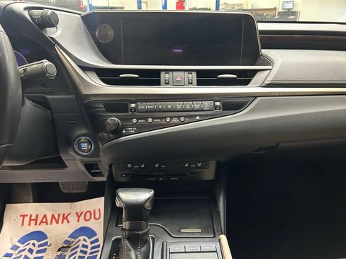 Used 2019 Lexus ES 350 w/ Premium Package FWD image 24