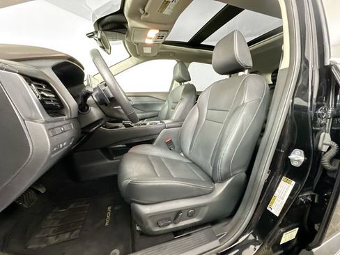 Used 2023 Nissan Rogue SL AWD/4WD image 4