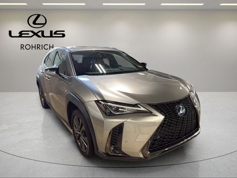 Used 2019 Lexus UX 250h F Sport AWD/4WD image 4