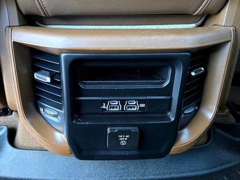 Used 2019 RAM 1500 Laramie image 27