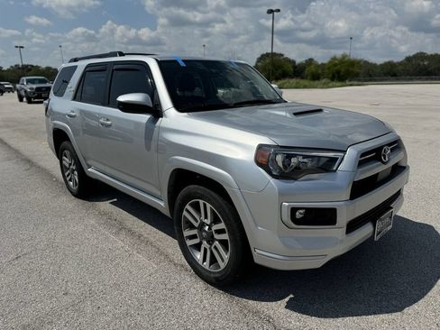 Used 2022 Toyota 4Runner TRD Sport AWD/4WD image 7