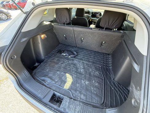 Used 2024 Chevrolet Trax LS image 21