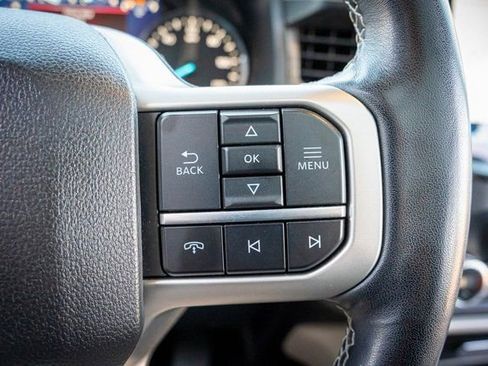 Used 2024 Ford Expedition Limited image 18