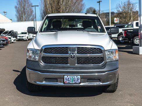 Used 2017 RAM 1500 ST w/ SXT Appearance Group image 5