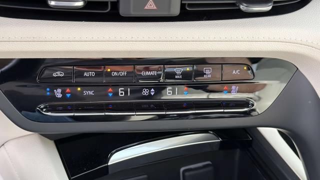 Certified 2023 Buick Envision Avenir AWD/4WD image 20
