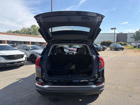 Used 2021 GMC Terrain SLT w/ Infotainment Package II FWD image 23