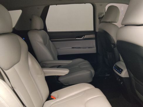 Used 2021 Hyundai Palisade SEL w/ Premium Package FWD image 19