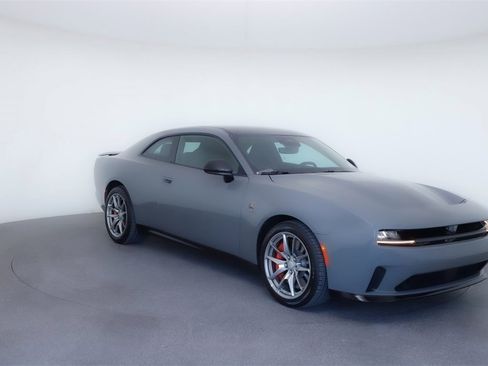 Used 2025 Dodge Charger R/T Scat Pack w/ Track Pack image 11