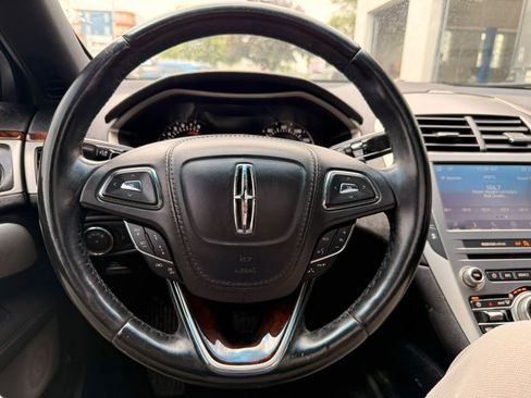 Used 2020 Lincoln MKZ Reserve w/ Luxury Package AWD/4WD image 27