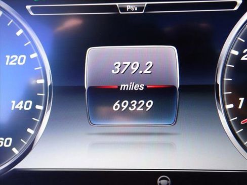 Used 2015 Mercedes-Benz S 550 4MATIC Sedan image 22