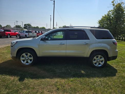 Used 2016 GMC Acadia SLE FWD image 4