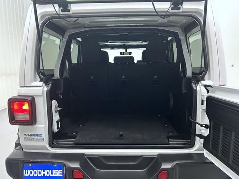 Used 2023 Jeep Wrangler Unlimited w/ Cold Weather Group image 21