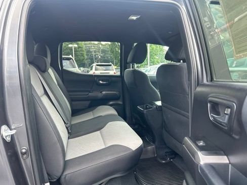 Used 2023 Toyota Tacoma TRD Sport AWD/4WD image 18