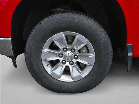 Used 2023 Chevrolet Silverado 1500 LT AWD/4WD image 11