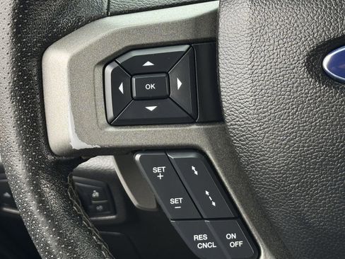 Used 2018 Ford F150 Raptor w/ Equipment Group 802A Luxury image 15