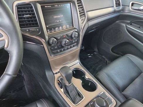 Used 2016 Jeep Grand Cherokee Limited image 32