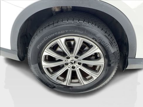 Used 2024 Mercedes-Benz GLC 300 image 16