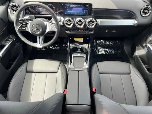 New 2026 Mercedes-Benz GLB 250 4MATIC image 16