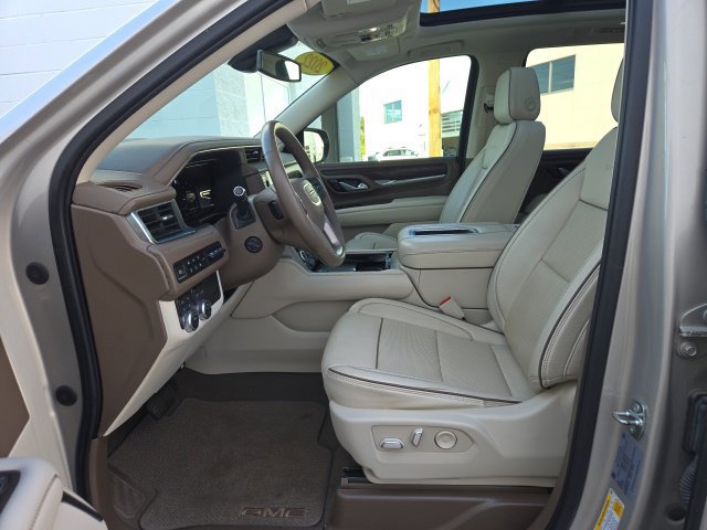Used 2022 GMC Yukon Denali AWD/4WD image 18