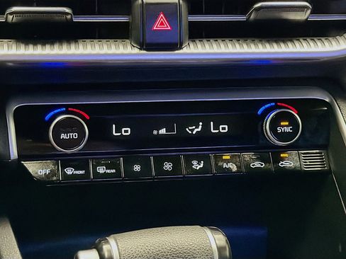 Used 2022 Kia K5 GT-Line image 10