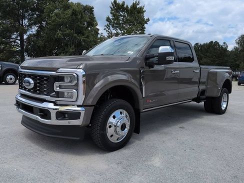 New 2026 Ford F450 King Ranch w/ Chrome Package AWD/4WD image 7