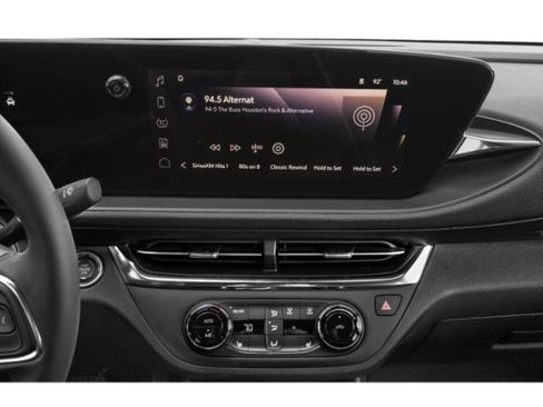 Used 2025 Buick Envista Sport Touring image 13