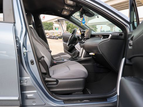 Used 2024 Toyota Corolla Cross AWD Hybrid image 41