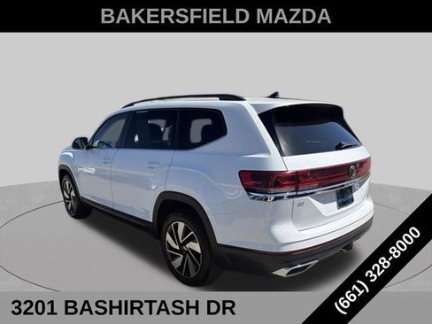 Used 2024 Volkswagen Atlas SE AWD/4WD image 3