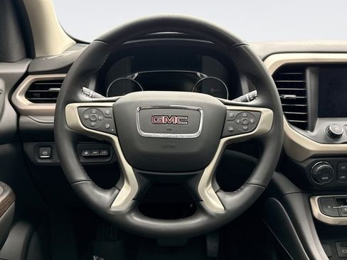 Used 2022 GMC Acadia Denali w/ Denali Ultimate Package AWD/4WD image 12