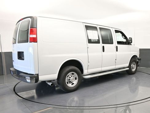 Used 2024 Chevrolet Express 2500 w/ Driver Convenience Package image 6
